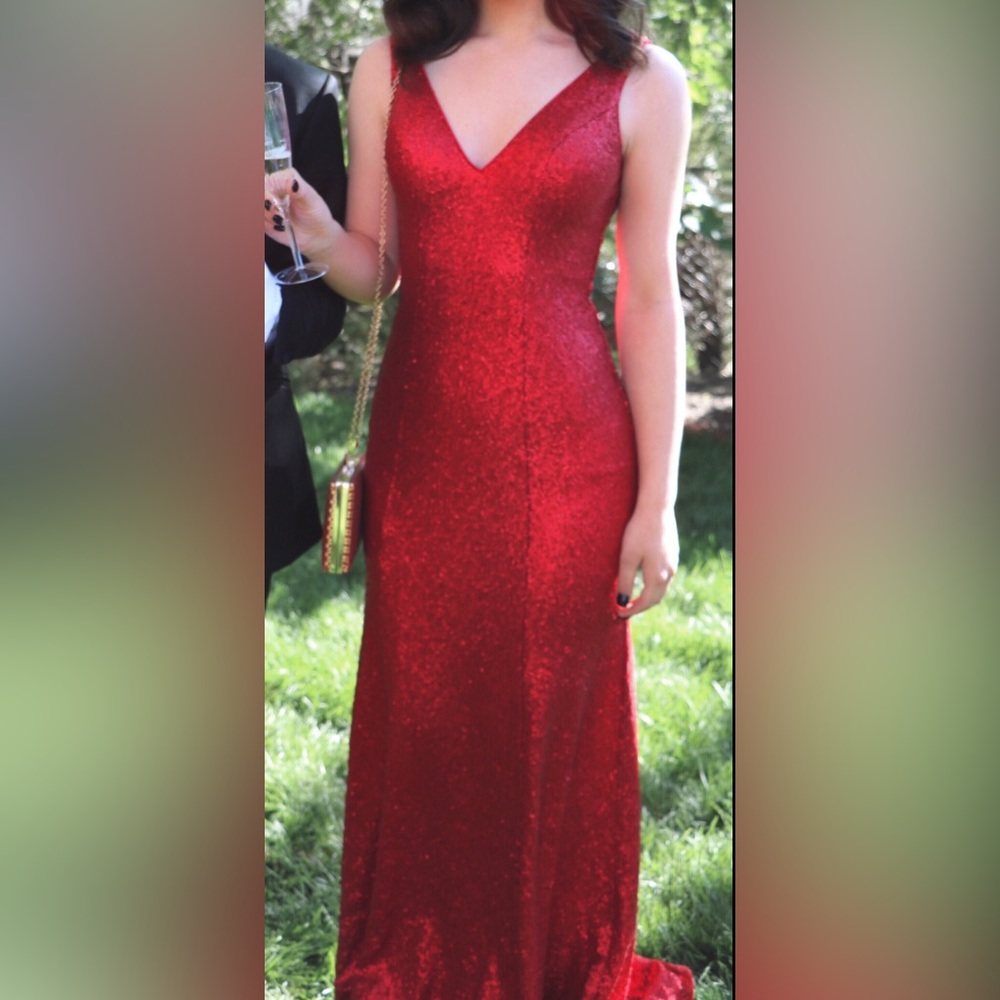 Jadore Evening Red Sequined Deep V-neck Trumpet Dress With Train